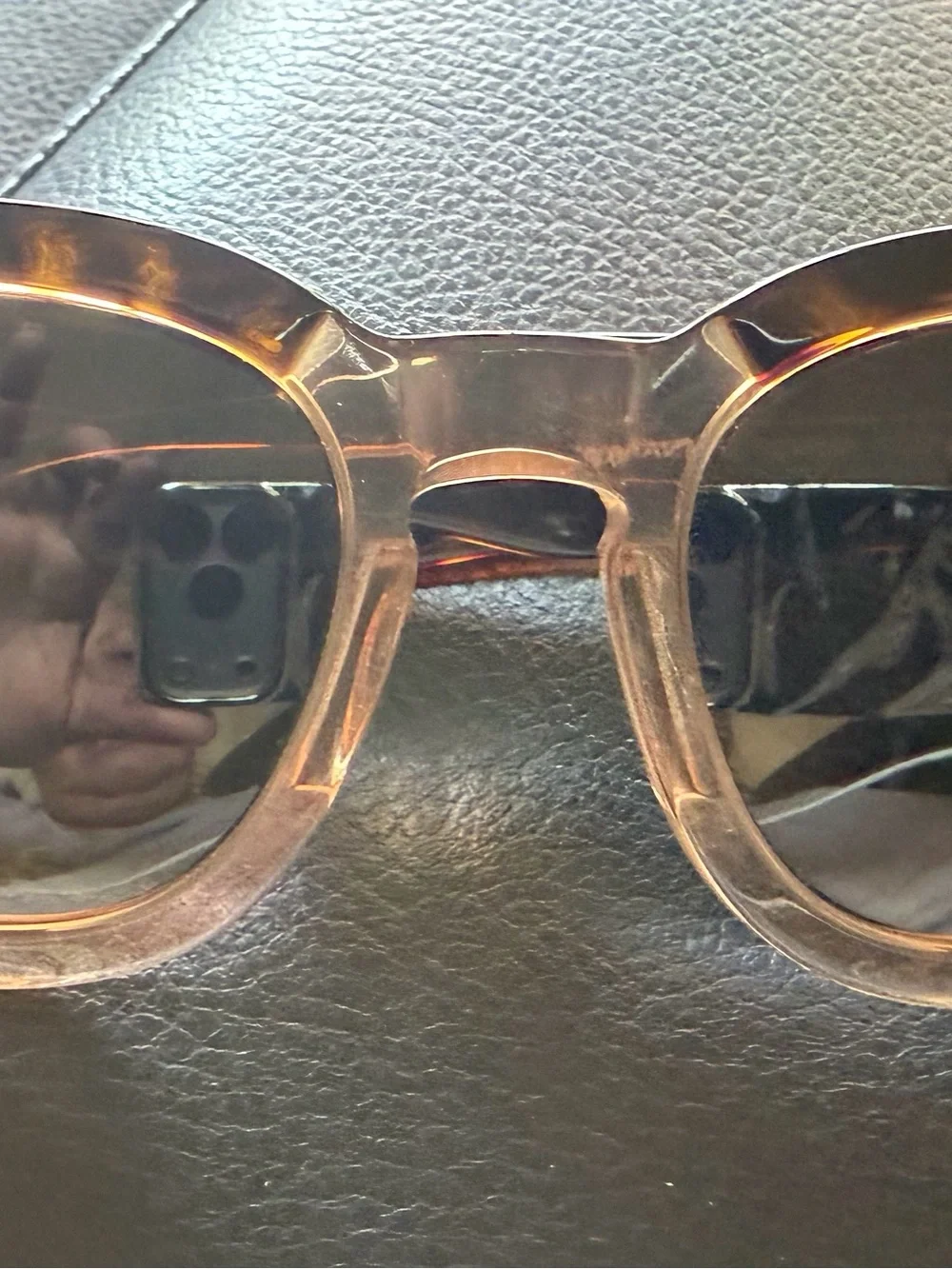 Ray-Ban Mega Hawkeye Tortoiseshell Sunglass Arms with Brown Hues